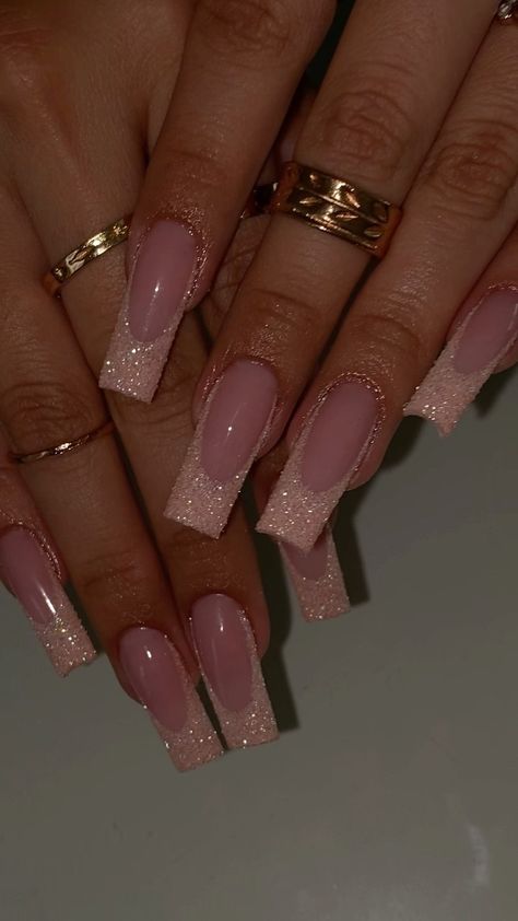 Glittery Pink Nails French Tip, Nails Florida, Quartz Nails, Gold Acrylic Nails, Tapered Square Nails, Gold Glitter Nails, White Acrylic Nails, Girly Acrylic Nails, French Acrylic Nails