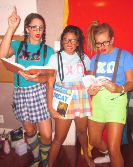 Chi Omega Skit Day outfits Mathletes Vs Athletes, Athlete Costume, School Stereotypes, Inexpensive Halloween Costumes, Nerd Costumes, Coraline Halloween, 90s Theme Party Outfit, Decades Costumes, Greek Party