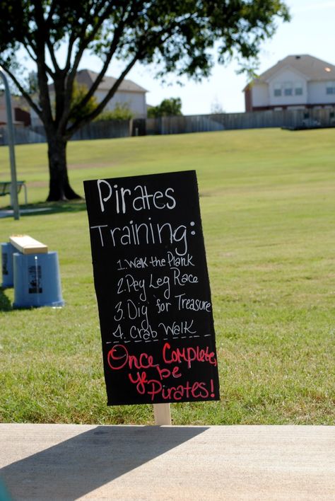 Pirate Party Games, Auto Party, Kids Pirate Party, Pirate Themed Birthday Party, Pirate Activities, Pirate Themed Birthday, Pirate Games, Pirate Theme Party, Holiday Club