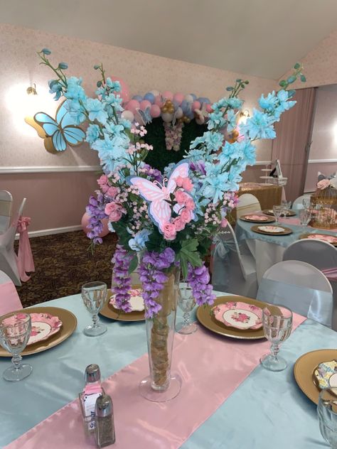 Butterfly Baby Shower Ideas, Wedding Shower Tables, Butterfly Baby Shower Theme, Teal Butterfly, Butterfly Purple, Blue Bridal Shower, Shower Diy, Butterfly Baby Shower, Butterfly Theme