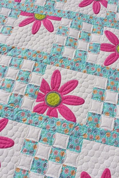 Cute Quilt Ideas, Daisy Quilt, Colchas Quilting, Kid Quilts, Simple Quilts, Girl Quilts Patterns, Flower Quilt Patterns, Girl Quilts, Kids Quilts