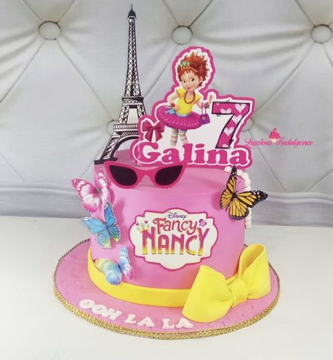 Fancy Nancy Cake Ideas, Fancy Nancy Cake, Fancy Nancy Clancy, Fancy Nancy Party, Cake Kids, Cartoon Cake, Fancy Nancy, Cake Table, Birthday Cake Kids