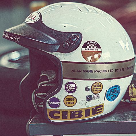 Helmet Photography, Motorcycle Helmets Art, Cosmic Cowboy, Custom Motorcycle Helmet, Cafe Racer Helmet, Motorcycle Helmet Design, Retro Helmet, Motorcycle Artwork, Vintage Helmet