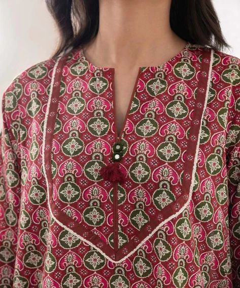 Kameez Gala Design, Neck Design For Women, Suit Neck Design, Lace Kurta, Simple Shirt Design, Flat Lay Photography Fashion, Designs Kurti, Job Outfits, Unique Fashion Outfits