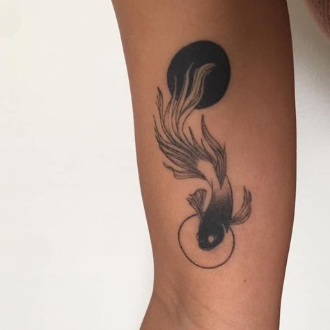 Yon And Yang Tattoo, Piscean Tattoo, Ting And Yang Tattoo, Yin Yang Inspired Tattoo, Yin Yang Back Tattoo, Equanimity Tattoo, Balanced Tattoo, Tattoos For Balance, Ying Yang Tattoos