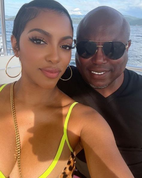 REAL Housewives of Atlanta’s Porsha Williams has revealed she’s engaged to her co-star Falynn Guobadia’s estranged husband Simon after a month of dating. The Bravo star stunned her followers as she announced the news on her Instagram last night while her new fiancé flashed her eye-catching diamond ring on his own feed. The 39-year-old shared […] Engagement News, Porsha Williams, Wedding Ring Finger, Real Housewives Of Atlanta, Shotgun Wedding, Housewives Of Atlanta, Emerald Cut Engagement, Other Mothers, Engagement Ring Cuts