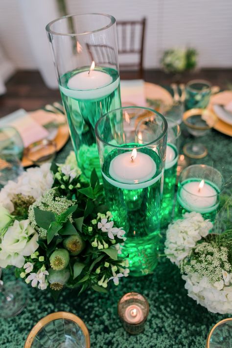 Gallery - Wizard of Oz Themed Inspiration Brought To You By Fandom Affairs Emerald City Theme, Emerald City Party, Green Quinceanera Theme, Wizard Of Oz Decor, Gala Ideas, Reception Tablescapes, Prom Theme, Quinceanera Themes, The Wonderful Wizard Of Oz