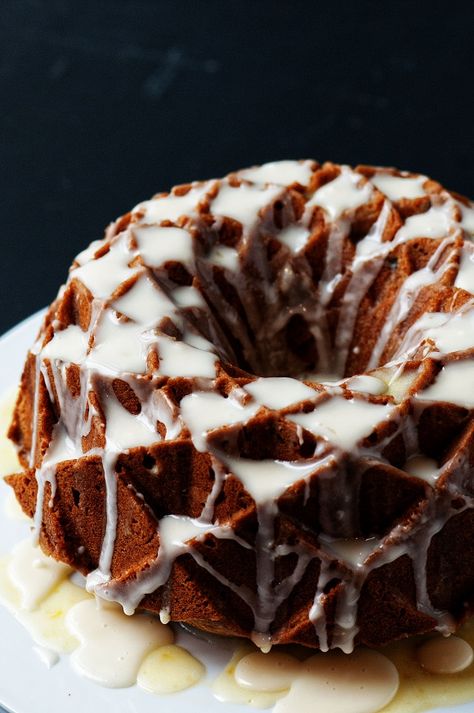 Cranberry Orange Spice Bundt Cake Booze Desserts, Spice Pound Cake, Spice Bundt Cake, Nice Person, Vegan Cake Recipes, Leftover Cake, Buttery Biscuits, Fresh Orange, Christmas Cakes