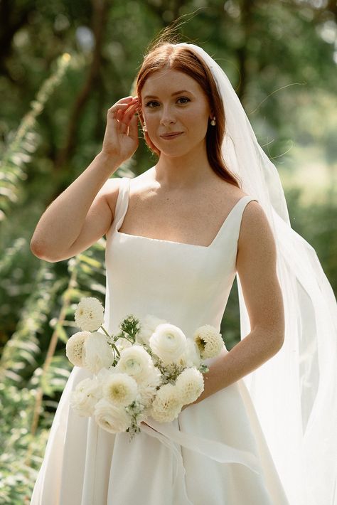 White monochromatic wedding flowers — chic white wedding bridal bouquet made using dainty dahlias, ranunculus and white stock. Micro-wedding at Blackhawk Country Club.   1209 Creative is a contemporary wedding and event florist providing services in the Madison, WI - Chicago, IL - Phoenix, AZ areas. White Dahlia Bouquet, Chic White Wedding, White Wedding Centerpieces, Monochromatic Wedding, White Dahlia, Dahlia Bouquet, Flower Inspiration, Madison Wisconsin, Wedding Flower Inspiration