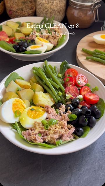 Gabriela Demeter on Instagram: "➡️DAY 8 of eating CLEAN 🥙 French Nicoise Salad 🫒  What you need for 2 servings: * A handful of spinach or mixed leaves * 4 small new potatoes, boiled * 100g fine green beans * 100g cherry tomatoes * 100g Black olives * 2 boiled egg * 200g tuna chunks * 1 Green or red onion For the dressing: * 3 tbsp Olive oil * ½ Lemon juice * ½ tsp Dijon mustard * 1 tbsp Apple cider vinegar * salt, pepper, turmeric  #cleaneating #nutrition #nutritionist #healthyfood #healthylifestyle #wholefoods #glutenfree #dairyfree #tuna #tunasalad #protein #detox #healthyeating #easyrecipes #quickmeals #cleaneats #nutritious #food #foodreels   ❌ This recipe, is part of my Elimination diet that I do for 30 days. This means no: 1. Sugar 2. Processed Food  3. Dairy 4. Gluten 5. Coffee 6. No Processed Food Diet, Nicoise Salad, New Potatoes, Period Cramps, Nutritious Food, Glutenfree Dairyfree, Black Olives, Food Intolerance, Elimination Diet