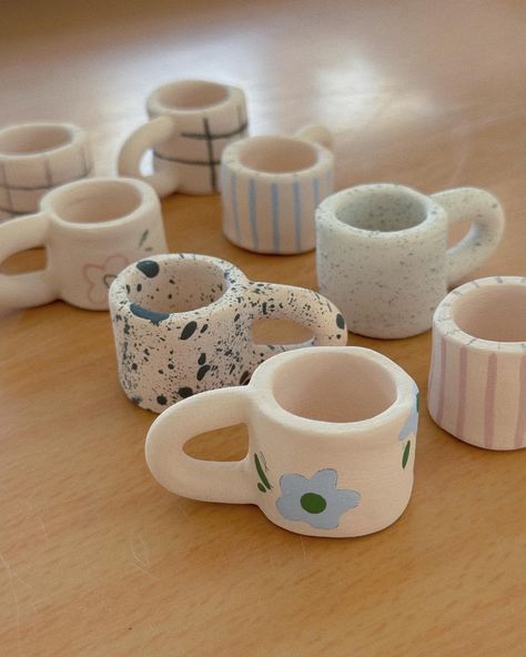 tried making mini mugs! swipe for size reference (sound on for purrfection) #ceramics #pottery #handmade #miniart #tinyart #cat Cat Ceramic Mug, Handmade Mug Ideas, Mini Ceramic Ideas, Mini Ceramics, Xmas Mugs, Cat Pottery, Mini Pottery, Mini Mugs, Clay Keychain