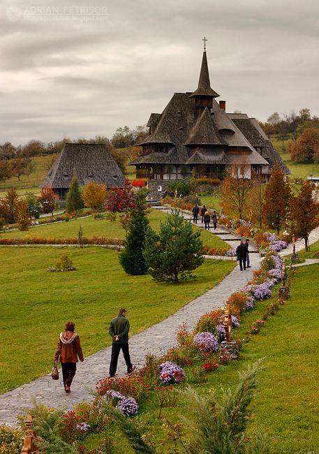 Adrian Petrisor - Photography: Manastirea Barsana - Maramures Visit Romania, Romania Travel, Best Honeymoon Destinations, Amazing Places On Earth, Best Honeymoon, Honeymoon Destinations, Macedonia, Places Around The World, Albania