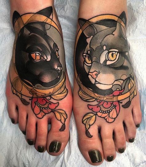 Gia Rose, Tatoo Dog, Cool Tattoos For Girls, Neo Tattoo, Neotraditional Tattoo, Animals Tattoo, Black Cat Tattoos, Tattoos For Girls, 4 Tattoo