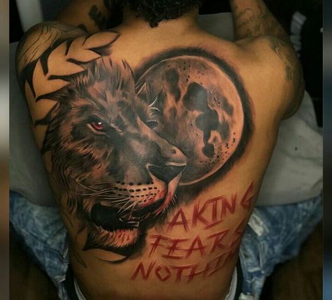 @Areeisboujee                                        "A King Fears Nothing" Royalty Tattoo, Glow Tattoo, Black Men Tattoos, Rare Tattoos, Best Neck Tattoos, Hard Tattoos, Half Sleeve Tattoos Drawings, Black Art Tattoo, Torso Tattoos