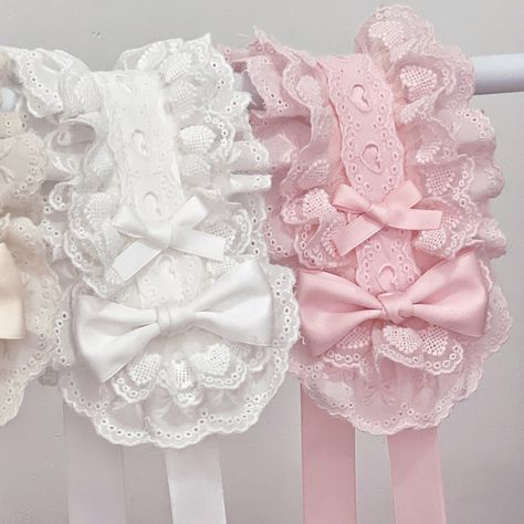 Harajuku Hair Accessories, Harajuku Hair, Lace Hair Accessories, Lolita Outfits, Doll Aesthetic, Cosplay Tutorial, Pink Accessories, Lace Hair, Cute Keychain