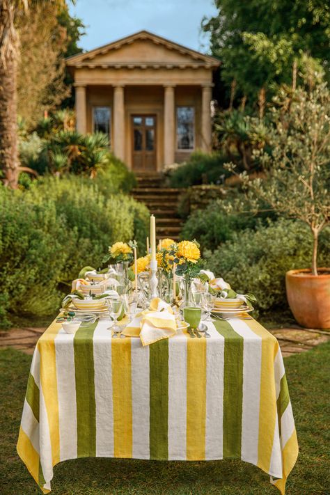 Green and yellow stripe tablescape in kew gardens Roka Decor, Lemon Tablescape, Green Tablescape, Event Concept, Friday Wedding, Italian Party, Birthday Table Decorations, Outdoor Dinner Parties, Green Lemon