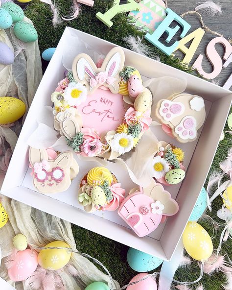 The whole coll-egg-tion 🩷🐰🐣💜 Which one is your favourite? 🥰 @bakeboxboutique • Embossers • Mini Eggs • Sprinkles • Edible Images • Acrylic Charms @colour.mill • Rose, Latte, Yellow, Purple, Baby Pink, Baby Blue, White @hobbycrafthq • Mini Flowers & Daisies #easter #eastercake #eastercupcakes #eastercakes #easterbento #easterbakes #easter2024 #bento #bentocake #bentocakes #bentocakeandcupcakes #bentocakebox #cupcakes #fondant #fondantdecorations #bakeboxboutique #harlowcakes #es... Easter Bento, Rose Latte, Cupcakes Fondant, Purple Easter, Bunny Cupcakes, Flowers Daisies, Easter Sweets, Easter 2021, Easter Items