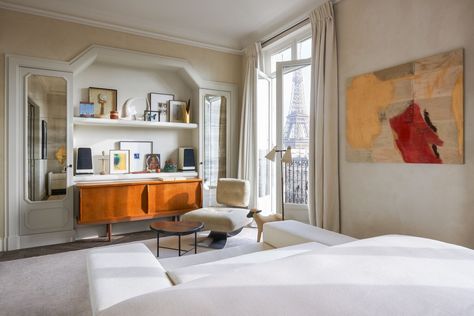 Joseph Dirand's Paris Apartment with Eiffel Tower View Pierre Chareau, Joseph Dirand, Paris Home, Robert Rauschenberg, Vogue Living, Charlotte Perriand, Pierre Jeanneret, Paris Apartments, New Paris