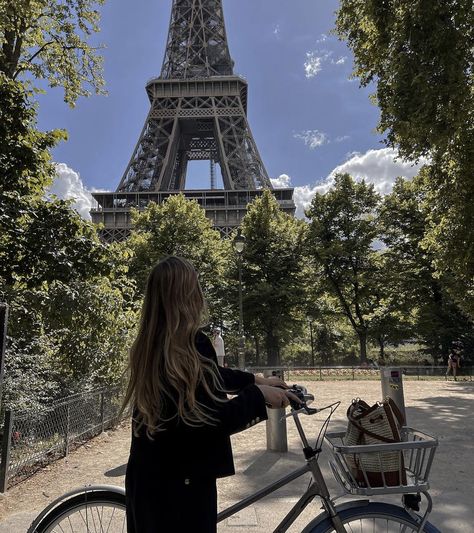 I Want To Ride My Bicycle, Foto Tips, Paris Photos, Eiffel Tower, Bicycle, Paris, France, Building, Photography