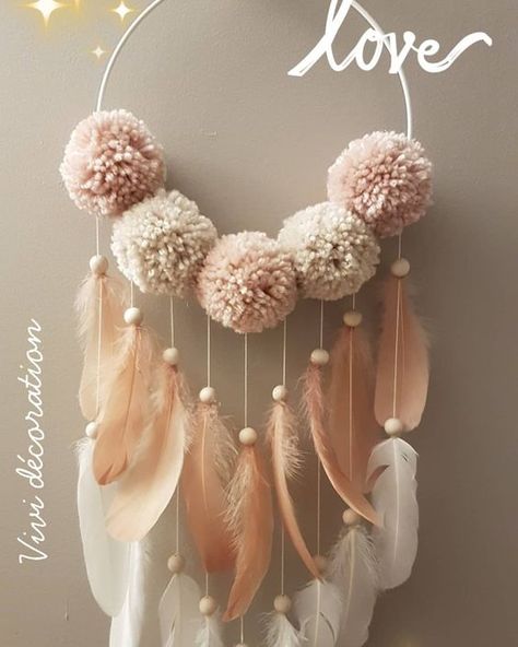 Dream catcher #dreamcatcher#pompons#plumes Hanging Pom Poms, Dreamcatcher Diy, Diy Dream Catcher, Diy Pom Poms, Baby Room Diy, Dream Catcher Craft, Pom Pom Crafts, Dream Catcher Diy, Diy For Girls