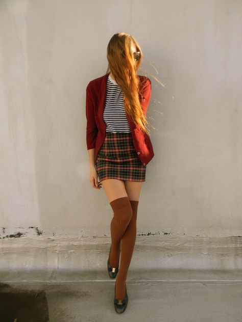 Look Plus Size, Sock Outfits, Outfit Trends, Plaid Skirt, Plaid Skirts, Black Tights, College Outfits, Mode Style, Outfits Casuales