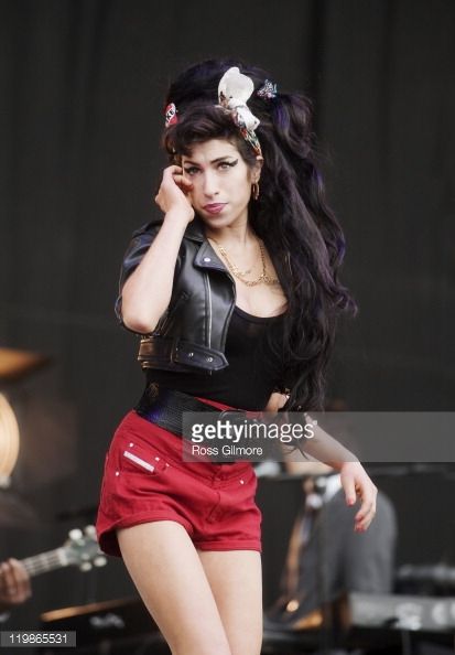 Amy Winehouse performs on the Main Stage at T in The Park on July 13 2008 in BaladoKinrosshire Scotland Stile Pin Up, Amy Winehouse Style, Amy W, Pete Doherty, Amazing Amy, Tony Bennett, Mark Ronson, Kelly Osbourne, Neo Soul