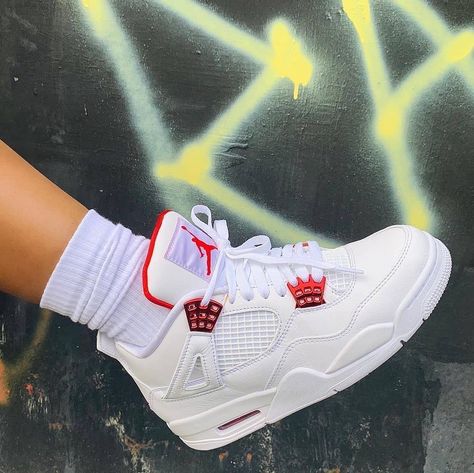 Sneaker Shop on Instagram: “👟Air Jordan 4 Metallic Red🔥 ❄️PROMO: 20% off your second item Buy 3 Get 4 Promo Get them on👉🏻 www.sneakersales.es 📩Info: Direct #nike…” Air Jordan 4 Metallic Red, Jordan 4 Metallic Red, Jordan 4 Metallic, Jordan 4 Retro Metallic, Air Jordan Collection, Dolce Gabbana Sneakers, Jordan Shoes Girls, Nike Air Shoes, Fresh Shoes