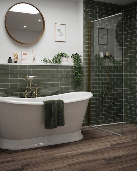 Country bathroom ideas Green Tile Small Bathroom Ideas, Bathroom Coloured Tiles, Green Bathroom Free Standing Bath, Colour Schemes Bathroom, Colourful Country Home, Free Standing Bath Bathroom Ideas, Bathroom Color Tiles, Bathroom Ideas Free Standing Bath, Forest Green Bathroom Ideas