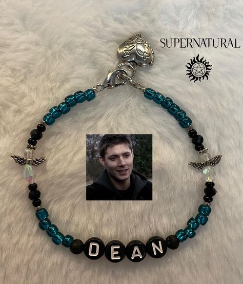 Fandom Handmade Bracelets Dean Winchester Bracelet, Supernatural Bracelet, Supernatural Jewelry, Supernatural Dean Winchester, Bracelet Inspo, Diy Jewlery, Winchester Boys, Supernatural Dean, Bracelets Diy