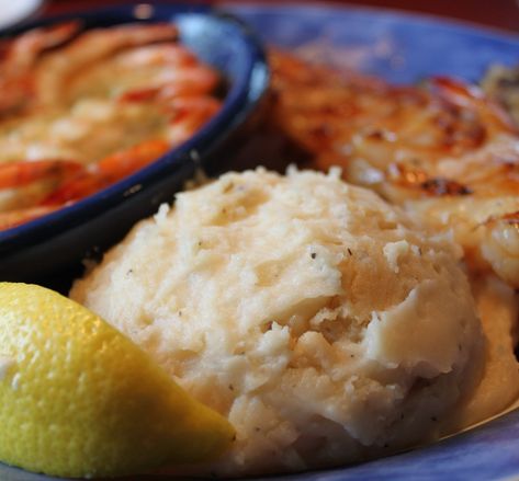 Red Lobster Mashed Potatoes, Cheddar Mashed Potatoes Recipe, Lobster Mashed Potatoes, White Cheddar Mashed Potatoes, Cheddar Mashed Potatoes, Red Lobster Cheddar Bay Biscuits, Grilled Steaks, High Cholesterol Foods, Chicken Tacos Easy