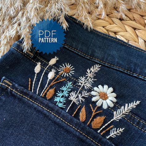 VividStitchShop - Etsy Netherlands Hand Embroidery On Jeans Pants, Embroidery Designs Denim Jacket, Embroidery And Painting Mixed Media, Jeans Embroidery Ideas Patterns, Embroidered Jeans Pocket, Jean Pocket Embroidery, Embroidery Designs On Jeans, Jean Embroidery Ideas, Jeans Embroidery Ideas