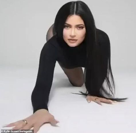 Eventually: Kylie arrived in a black full-sleeved bodysuit and a pair of stilettos, crawli... Russian Songs, Kylie Jenner Modeling, Kylie Jenner Photoshoot, Love With, To Be A Woman, Kardashian Family, Glam Photoshoot, Female Pose Reference, Model Poses Photography