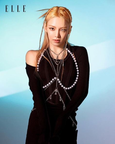 Girls’ Generation (SNSD) Hyoyeon (HYO) – ELLE Hong Kong (May 2023 Issue Pictorial) by hyogurt The post Girls’ Generation (SNSD) Hyoyeon (HYO) – ELLE Hong Kong (May 2023 Issue Pictorial) appeared first on PTKOREA. Hyoyeon Photoshoot, Snsd Hyoyeon, Kim Hyoyeon, Elle Magazine, May 2023, Kpop Girl Groups, Girls Generation, Korean Singer, Pop Group