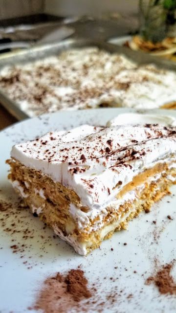 Graham Wafer Desserts, Cracker Pudding Recipe, Cake Bars Easy, Graham Cracker Pudding, Graham Cracker Recipes Desserts, Cream Puff Dessert, Graham Dessert, Graham Cracker Dessert, Nobake Dessert