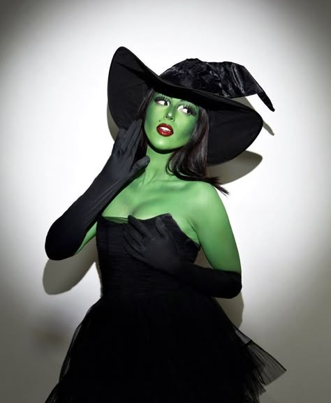 cute halloween costumes • halloween • halloween costumes baddie • • costume #halloween #halloweencostumes #halloweencostume #halloweenmakeup #halloweenparty #cosplay #halloweendecor #happyhalloween #costume #halloweenvibes #halloweentime #costumes #halloweendecorations #halloweenideas #halloweenmakeupideas #halloweenart #halloweenfun Elphaba Costume Make Up, Green Costume Makeup, Iconic Costume Ideas Women, Wicked Elphaba Costume, Green Witch Halloween Costume, Wicked Halloween Costume Ideas, Wicked Witch Halloween Costume, Wicked Makeup Elphaba, Elphaba Costume Halloween