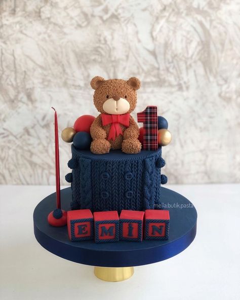 Ralph Lauren Bear Party Theme, Ralph Lauren Birthday Party Theme, Travel Birthday Cake, Polo Baby Shower, Cake For Baby Boy, Vintage First Birthday, Pasta Cake, Boy Birthday Party Themes, Elegant Birthday Cakes