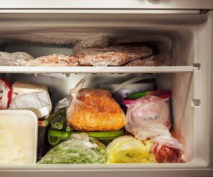 Freezer Interior How To Clean Freezer, Shower Hacks, Australian Foods, Regrow Green Onions, Food Myths, Freezing Food, Freezer Food, Cooking Guide, Frozen Veggies