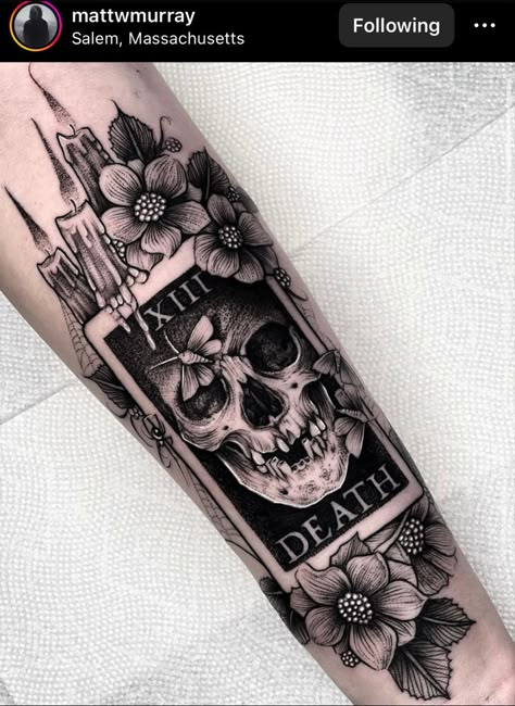 Tarot Card Arm Tattoo, Tattoo On Black Women, Tattoos 2023, Feminine Skull Tattoos, Backpiece Tattoo, Bookish Tattoos, Tarot Tattoo, Skull Sleeve Tattoos, Goth Tattoo