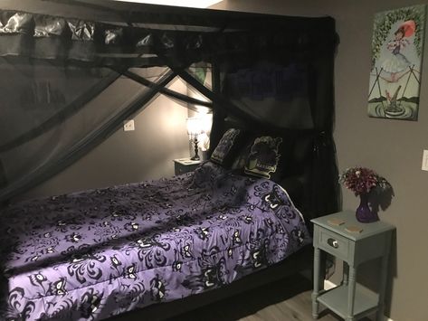 Bedspread and canopy from Amazon, upcycled end table, stretching painting hand painted by me, vase and flowers from the Dollar store Canopy Room Ideas, Haunted Mansion Bedroom, Room Ideas Goth, Room Baddie, Poly Aesthetic, Gothic Bedrooms, Goth Apartment, Vase And Flowers, Mansion Bedroom