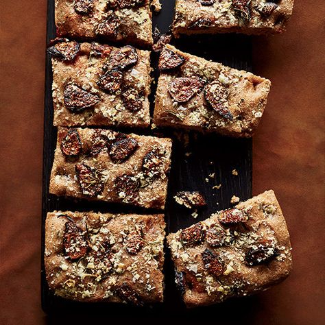 Fig-and-Rosemary Focaccia | This whole-wheat flatbread gets a sweet-savory kick from dried figs and salty pecorino cheese. Fig Dessert, Rosemary Focaccia, Fig Bars, Focaccia Recipe, Fig Recipes, Pecorino Cheese, Flatbread Recipes, Dried Figs, Flaky Pastry