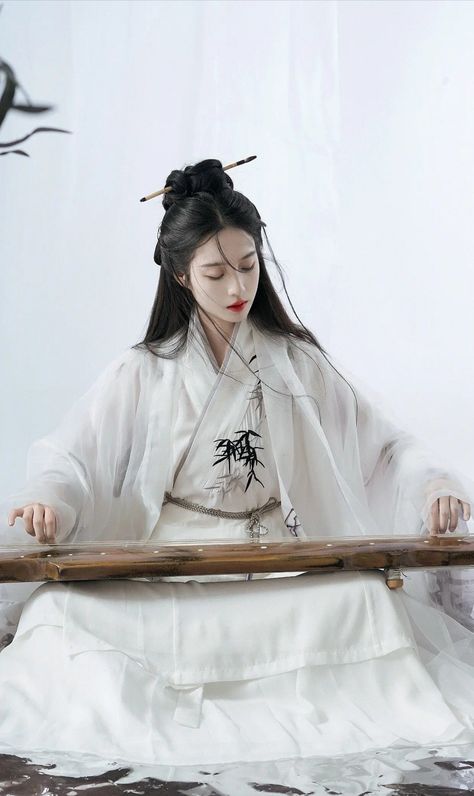 Guqin Music Gray Hanfu For Women - Newhanfu 2024 F34 Orientation Outfit, Chinese Traditional Art, Traditional Asian Dress, Fairy Cosplay, Ancient Chinese Dress, Ancient Chinese Clothing, Martial Arts Girl, Character References, Japanese Hairstyle