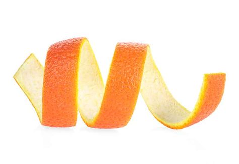 Looking for amazing uses for orange peels? Everything from housekeeping, deodorizing, your diet, and your beauty routine! Save your orange peels! Uses For Orange Peels, Kitchen Posters Printable, Watermelon Jello Shots, Orange Peels Uses, Sparkle Image, Vinegar Cleaner, Oil Infusion, Freezing Herbs, Rosemary Tea