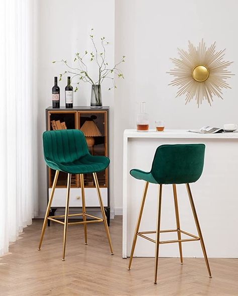 2 Bar Stools Kitchen Island, Green Bar Chairs Kitchen, Bar High Chairs, Emerald Bar Stools, Comfortable Bar Chairs, Contemporary Kitchen Bar Stools, Emerald Green Kitchen Accessories, Green Bar Stools Kitchen Island, Kitchen High Chairs Bar Stools