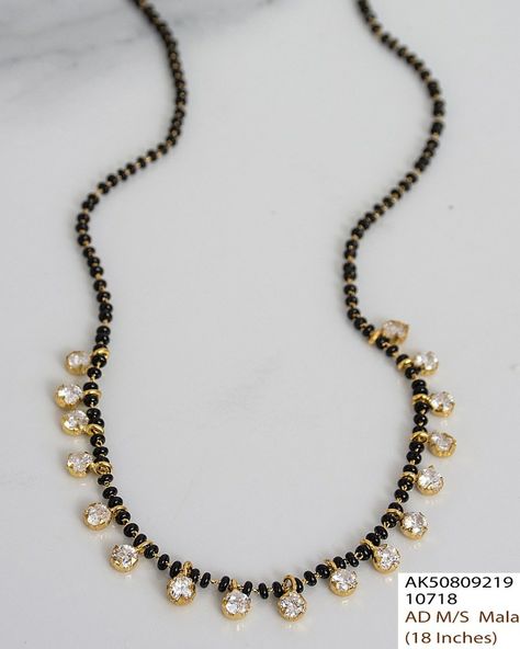 Black Beads Chain Indian, Black Beads Chain, Pretty Gold Necklaces, Ruby Necklace Designs, Mangal Sutra, Mangalsutra Chain, Indian Jewelry Earrings, Crochet Lion, Black Beads Mangalsutra Design