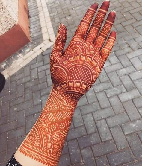 Henna Designs Indian, Palm Mehndi Design, Indian Mehndi Designs, Tato Henna, New Bridal Mehndi Designs, Mehndi Designs Bridal Hands, Mehndi Designs For Kids, Full Mehndi Designs, Mehndi Designs Front Hand