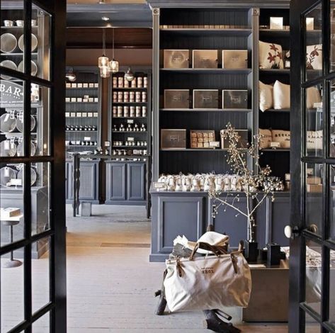 Best Beauty & Apothecary Shops - The Shopkeepers Retail Storage, Restaurant Classic, Soap Store, Apothecary Design, Apothecary Shop, Apothecary Decor, Rose Apothecary, Beekman 1802, Candle Store