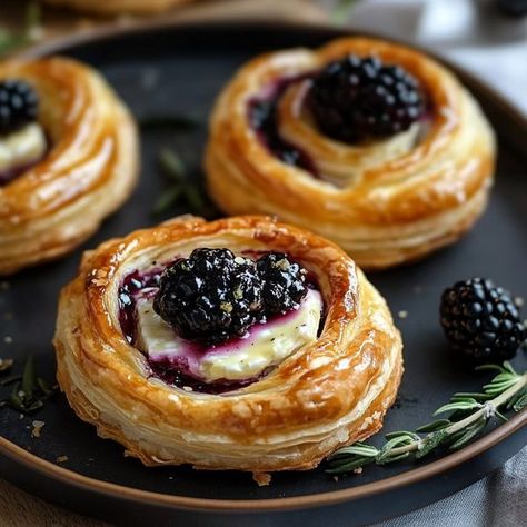 Lily's Bites Blackberry Puff Pastry, Puff Pastry Swirls, Blackberry Brie, Pastry Swirls, Honey Brie, Honey Puffs, Brie Puff Pastry, Types Of Pastry, Brie Bites