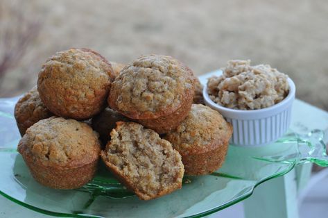 Leftovers: Turn cooked oatmeal into … cinnamon coffee cake muffins | The Spokesman-Review Oatmeal Coffee Cake, Leftover Oatmeal Muffins, Leftover Oatmeal, Cinnamon Coffee Cake Muffins, Cooked Oatmeal, Oatmeal Coffee, Cinnamon Coffee Cake, Coffee Cake Muffins, Cake Muffins