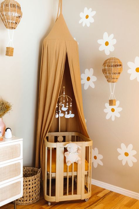 Nestig Crib Nursery Ideas, Nestig Crib Nursery, Girls Nursery Themes, Earthy Nursery Ideas, Gender Neutral Nursery Themes, Wave Crib, Earthy Nursery, Daisy Nursery, Mini Nursery