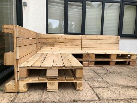 Door Measurements, Diy Patio Ideas, Outdoor Pub, Sofa Area Externa, Lounge Patio, Quirky Furniture, Pallet Garden Furniture, Pallet Patio Furniture, Pallet Projects Furniture